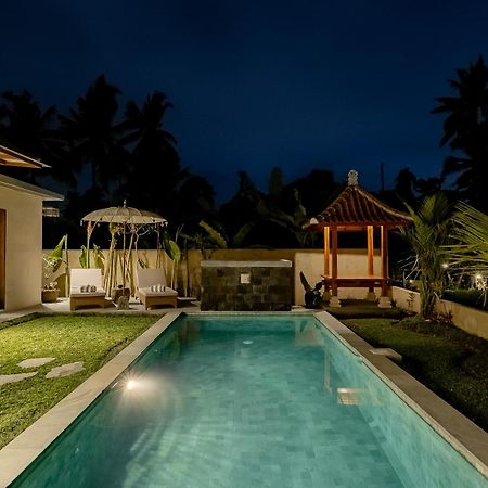 Suarga Loka Ubud Villa Dış mekan fotoğraf
