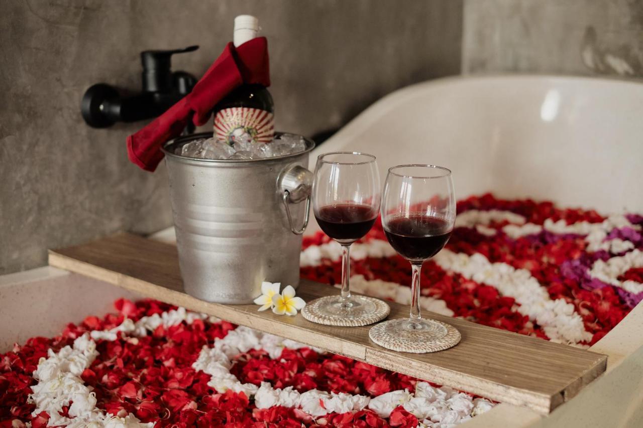 Suarga Loka Ubud Villa Dış mekan fotoğraf