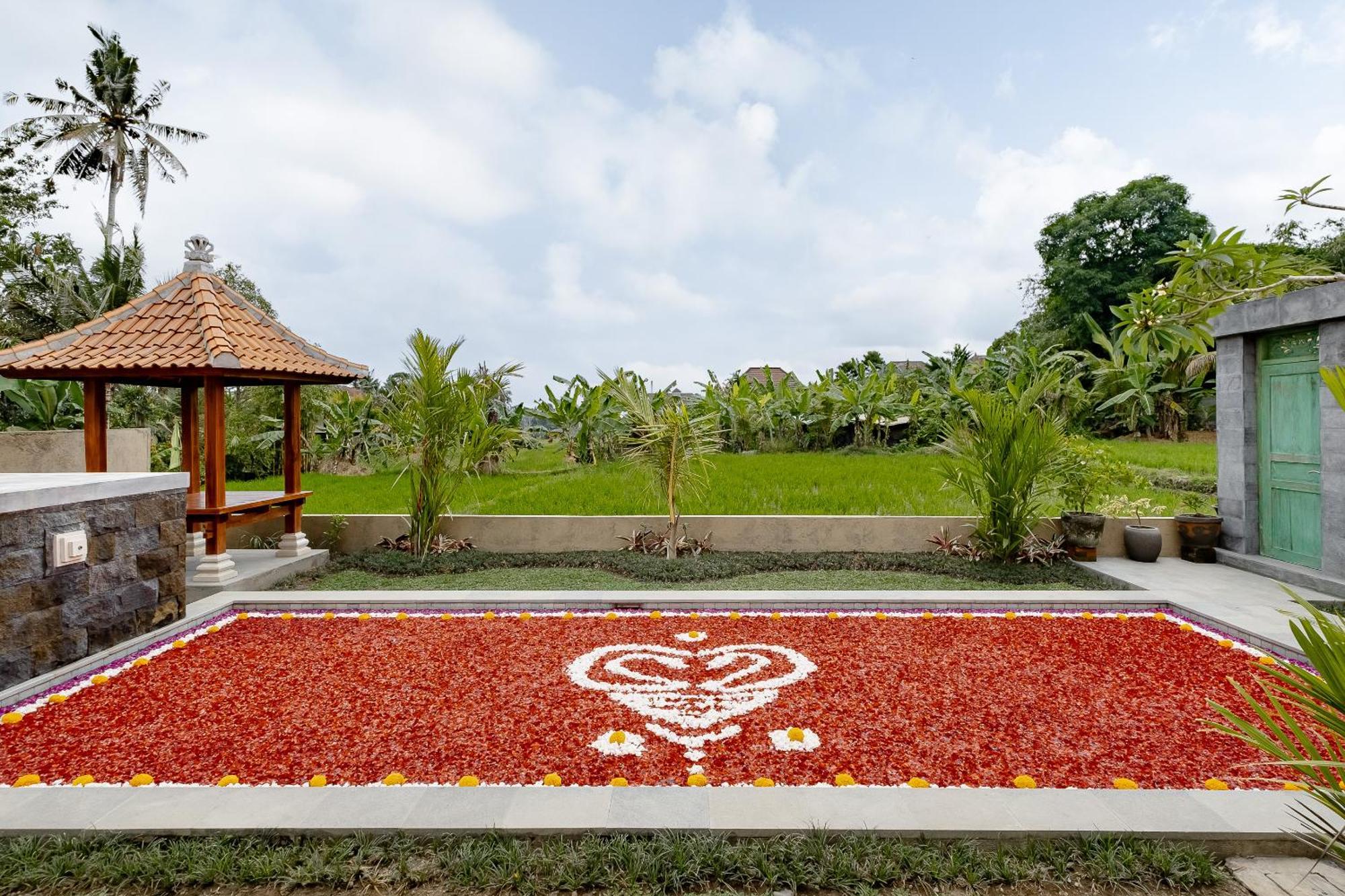 Suarga Loka Ubud Villa Dış mekan fotoğraf